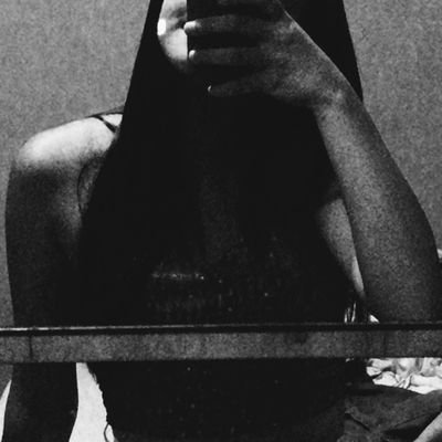 nicoletwz's profile picture. 