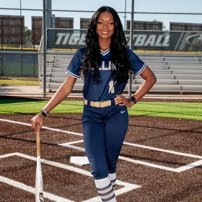 Klein Collins ‘25 • 5ft 8in • @NationalEsparza • OF/Slapper 🥎• NCAA ID 2110355726• 1/3 of the 30 Connection🤘🏽•MSP All-American• ZaRiyaBM2025@gmail.com