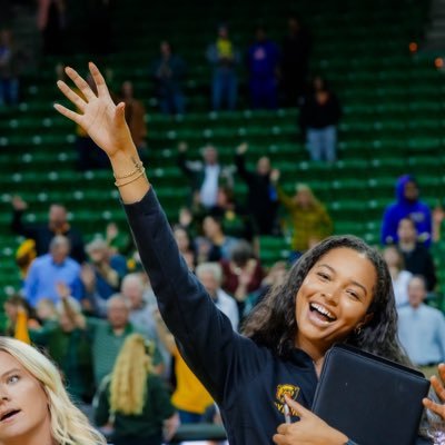 Baylor WBB | Director of Recruiting and Player Influence 🐻💚💛 #sicem Be genuine, elevate others, and trust the process.