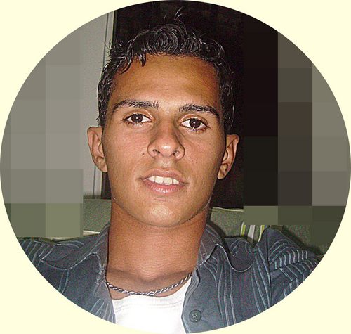 Al_Gleyson's profile picture. Leonino ♌ , 16 anos , nordestino com orgulho '*1Fato:Meus olhos sempre denunciam o q o meu coração tenta esconder.  Quer saber mais ?  clika no verdinho aê ;B'*