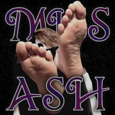 🖤28 Yr Old Alt Goth Trans Foot Queen 🖤 $AstralAshX3 🖤 Size 11 🖤 kinky 🖤 feet 🖤 findom 🖤 femdom 🖤 RT PINNED BEFORE DM 🖤
