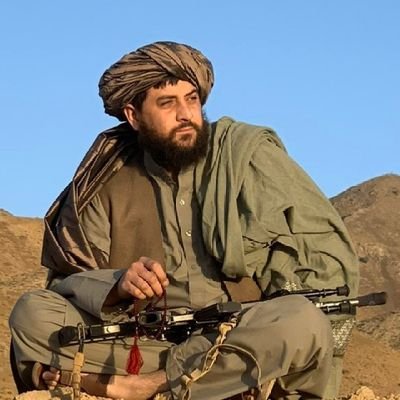 ټیت می مه بوله غورځنګ راباندی مکړه
ځه پدی افتادګی کی لوی ګړنګ يم