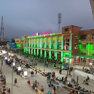 Bhuvii_96's profile picture. 