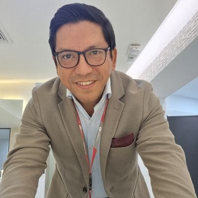 Consultor de tecnología.
Básico, Observador y Resentido