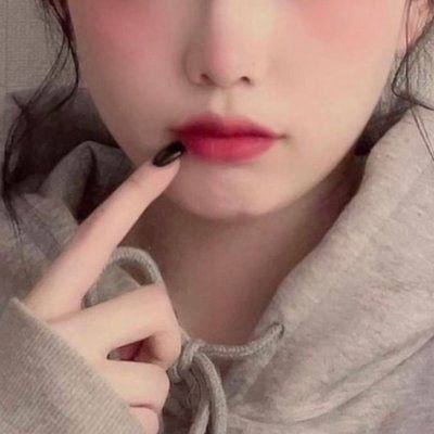 しがないママ活中の大人女子💄絡んでもらえたら嬉しいです♡彼氏と別れて人肌恋しい🥺こんな私とママ活したい方はDMで連絡ほしい、、