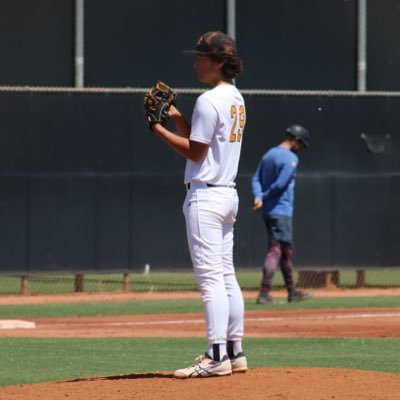 2026’| El Modena High School| So Cal Birds|6’0 165lbs| RHP/INF|Phone:7148733660|Email:ryannova0505@gmail.com