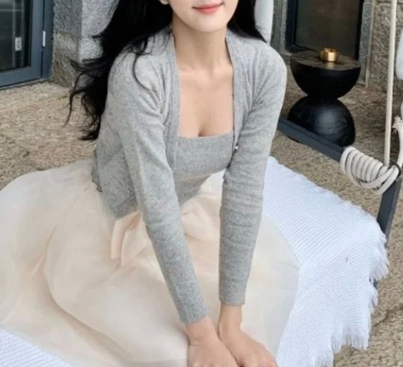 dxron98245565's profile picture. 29歳既婚旦那はいるけどもう2年以上セックスしてません…見た目は悪くないと思うんですけど、会ってくれる人いませんか？事業で成功したのでお金はいっぱいあるから可愛い男の子に支援したいなーって。フォローしてくれたらうれしいなぁ❤️‍🔥