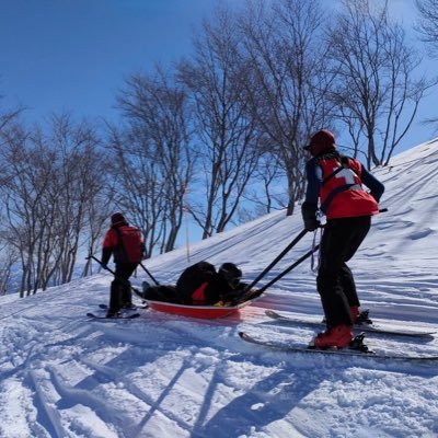 アライスノーリゾートスキーパトロール隊の公式アカウントです。 たくさんのコメント、DMお待ちしております!