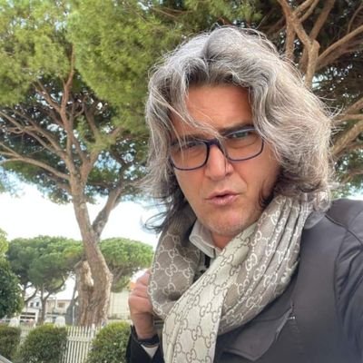 Philippemo35382's profile picture. 