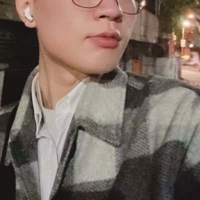 斯舐肉室|菸酒生|單|健身新手|@peach_treehole|未滿18歲請立即停止瀏覽此頁面並立即離開,若繼續瀏覽表示年滿18歲含及以。再次聲明,本帳設置推特隱私和安全相關設定,並標記敏感內容; 若已申請帳號或已經跟隨本頁面,即推定或宣告您已成年,一切法律責任自行負責。未成年請勿進入🈲🚫