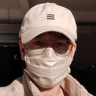 scorrxu's profile picture. Life is struggle…