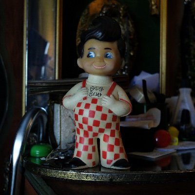 samhuntleyfilm's profile picture. Commercials + Documentary director