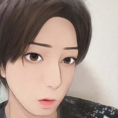 買い物は楽天市場を主に利用しているのでお得な商品があったら皆さんに紹介していきます。よろしくお願いします🙇コスメ品をメインに投稿するので気に入ってくれたらチェックしてみてください!