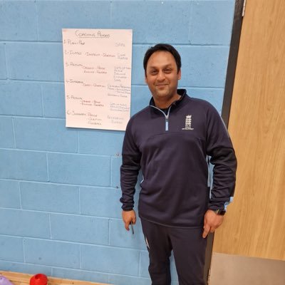 Wicketz Development Officer LUTON.Played for LCCA , NDFC , Captain essex university and Pakistan emerging 11. Lead coach CAG U15 & 13