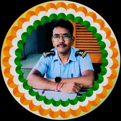 घमण्डी, 
फर्जी
और चमचों की दुनियां
😊😊😊😊😊