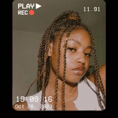 Just existing, really 💗.
Music enthusiast. 
I make playlists: https://t.co/fdInVEUshu