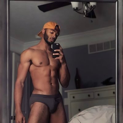 Kendrixtwix's profile picture. Bio Under Construction 🚧 ⚠️