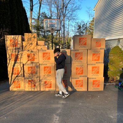 isaac146788's profile picture. 7 fig seller hustler scammer grinder
