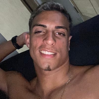 Hazaard_10's profile picture. “O simples da vida é irrelevante” 🎶💪🏻