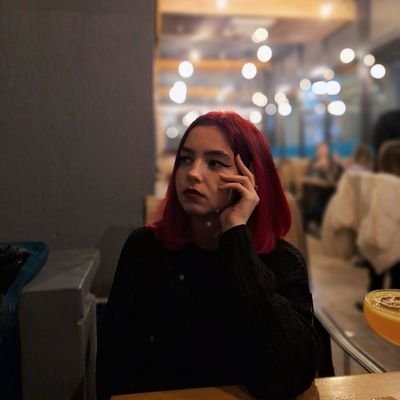 25 years old/ Year 1999/ My middle name is Ștefana/ Aquarius/ January 22nd/ I like cats, Sam and Colby and Harry Potter/ Gryffindor but at heart a Slytherin