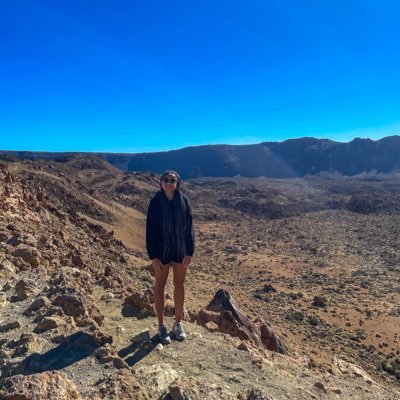 Leteffe's profile picture. comunque vada domani, abbiamo vissuto oggi