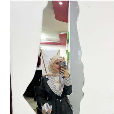 Palestinian girl❤️
Access alumna ❤️
Pharmacy student||AUG⚕️💊