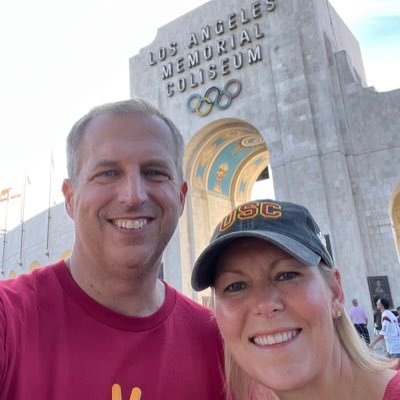 Married to the woman of my dreams and have two amazing daughters. Tiger Woods, Eric Church and USC Trojans fanatic!!!