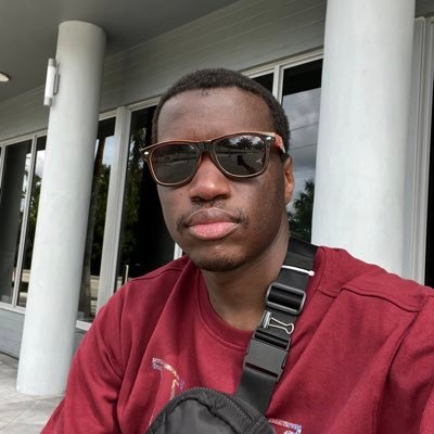 moonmacky's profile picture. 