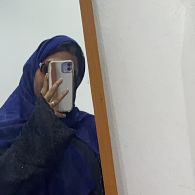 هنا أكتُب كُل ما راق لي .. لن اتوقف حتى اصبح فخورةً بنفسي اكثر مما انا فيه الان🤍..