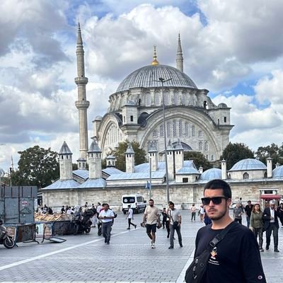 CisnerosAngel99's profile picture. Sociólogo y algo más