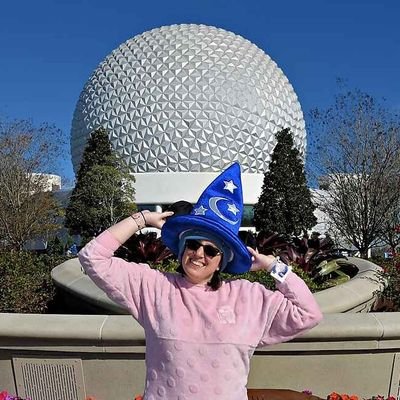 33. She/her. I obsess mostly over Disney, Star Wars, Good Omens, OFMD, and Doctor Who, over all fangirl.
Currently HYPED over the Wicked movie!
