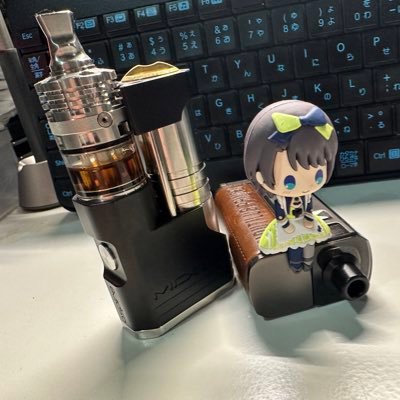 主に趣味アカウントです。『●VAPE ●バイク ●マンガ・アニメ ●ゲーム ●ホロライブ箱推し ●食べ物 ●その他日常的な事』を呟いております。よろしくお願いします。バイクをSV650ABSに乗り換えました。