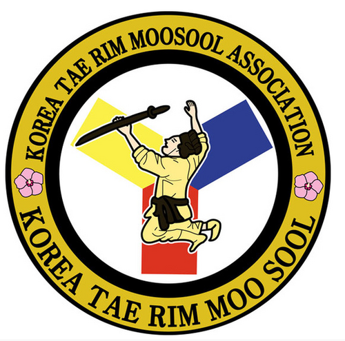 Trmookisool's profile picture. 태림무술은 과학적, 창의적이며 부드럽지만 강한 왕을 호위하였던 근위 무술이며 맨손 무예와 무기무예의 실전 활용무술입니다.

집중력, 키 크기, 두뇌개발, 심신수련, 호신술 등의 큰 도움이 되며, 4세이상부터 고령까지 남.여 노소 누구나 수련할 수 있는 보편적인 무술입니다.