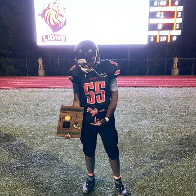 god first 🕊️6'3 245 lbs Class of 2028 . Searcy High School Defensive End / H Back. 3.8 GPA. 501-230-1234/ braceson@icloud.com