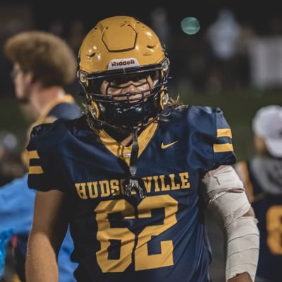 OK Red Honorable Mention, 2024, Hudsonville, MI. Football, Weightlifter. GPA: 4.039. Center HT: 5’9 1/2”. Weight: 220 Email: coltenhansen62@gmail.com