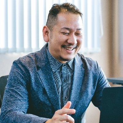Seville1985's profile picture. 特例子会社でもないのに障害者雇用率75%以上の株式会社U三代表。 信号無視の車に撥ねられて義足になった元引き籠りの中卒。 保護猫吸ったりファンタジー小説執筆したりお弁当作って配達してるけど本業は身体障害者の転職支援。 コメント貰うとフォロバしちゃいがち