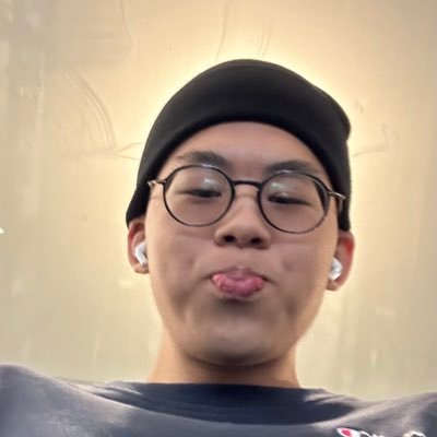 ulDgMCeHV2i99D0's profile picture. All in crypto