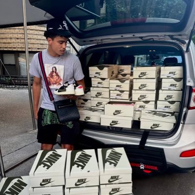 7-Figure E-Commerce Seller & Die-Hard Knicks Fan #LetsGoKnicks 🏀 Documenting My Journey 🎥