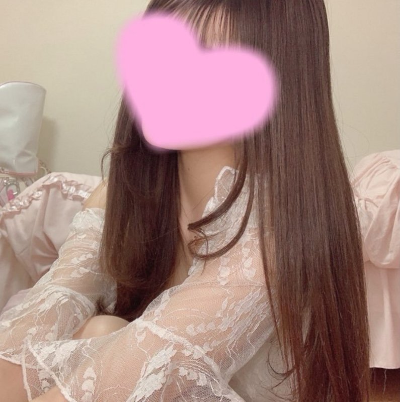 しがないママ活中の大人女子💄絡んでもらえたら嬉しいです♡彼氏と別れて人肌恋しい🥺見た目は悪くないと思うんだけど、会ってくれる人っているかな？DMしてくれたらうれしいな、、、