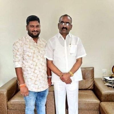 politician!! Hard Core for @Sankineni4bjp Garu || @NarendraModi ji fan ||
Bharath Matha ki Jai || 🚩🚩🚩✊✊