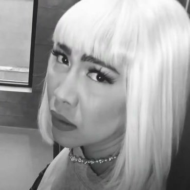 too lazy to be active💔
