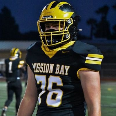 Mission Bay High, San Diego | 6'3 250lbs | 3.5 GPA | c/o 2025 | OT, DE/DT | https://t.co/7YC50sbS1O