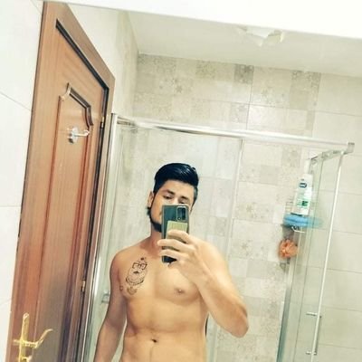 Corneador joven 8 años en el swinger 
creador de contenido
morboso, sano, mente abierta.
salvadoreño en granada