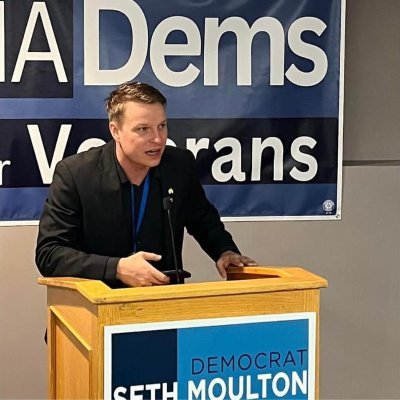 Campaign Mgr for @sethmoulton. Director at ServeAmerica. The best (only) source for all your cross #mapoli-#skpoli content. @Usask alum. Go @BlueJays! 🇺🇸🇨🇦