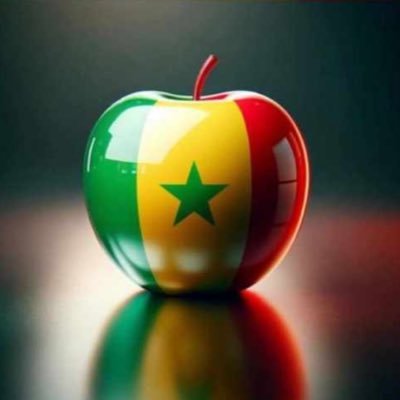 Vente Iphone authentique🇺🇸🍎 & accessoires ( AirPods,Écouteur original ,Chargeur type C ) pikine Marché Zinc 772248431 Catalan💙❤️+ Red❤️❤️