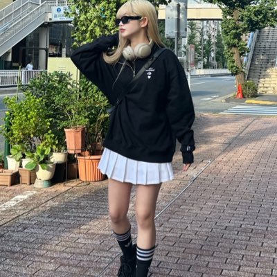 rariru_rer0rer0's profile picture. 北陸🦖 21 トプ画本人じゃないです P2.5以上 写真送りません