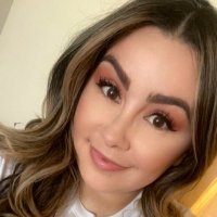 valerieee🐝(@VeeeLoveee_) 's Twitter Profile Photo