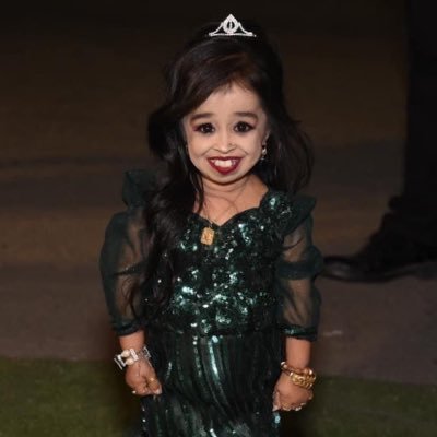 🤷‍♀| Shortest Woman on the Planet 🏅| Guinness World Record Holder 🎭| Featured In @ahsfx | MSI Human Rights Brand Ambassador 💬Dm