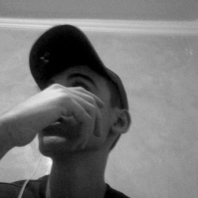 reda878988's profile picture. 