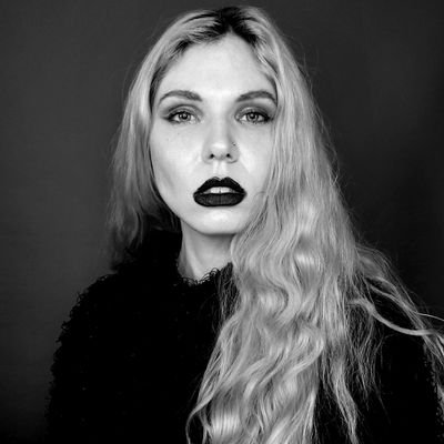 Actor, Model, Haunter, Traveler, Napper
#FangFam
🦎
💖💜💙
💀
ASMR (KB Cuddles) 👇
